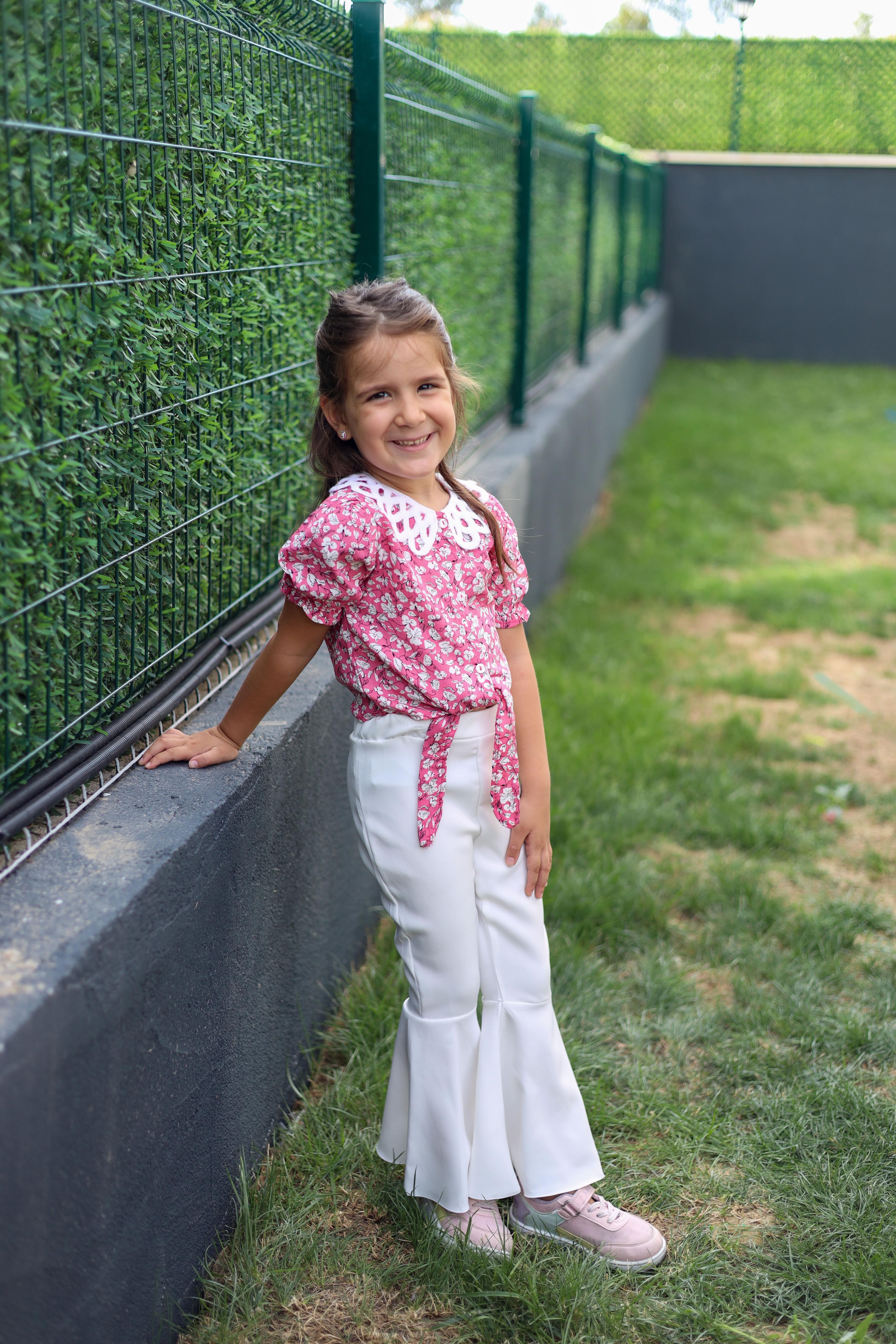 Yakası Dantelli İspanyol paçalı kız takım